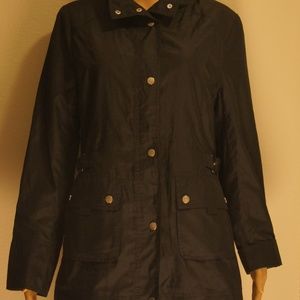 Black comfy jacket for a cool evening